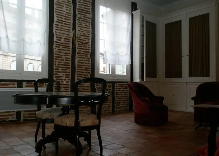 Logis De Sainte-scarbes *