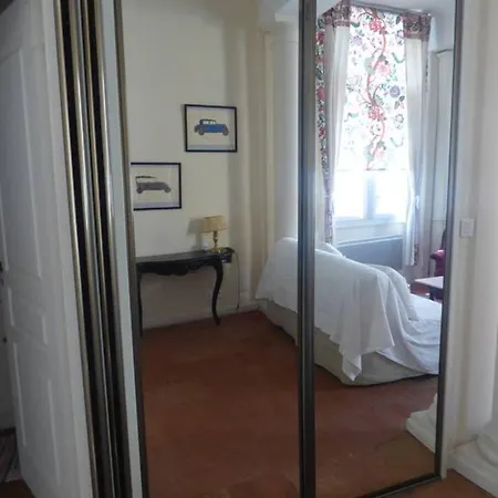 Logis De Sainte-scarbes Apartman