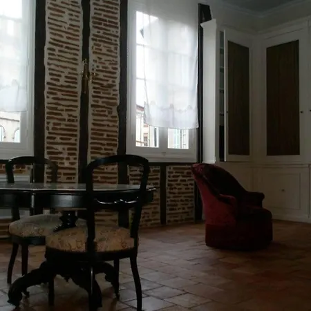 Logis De Sainte-scarbes *